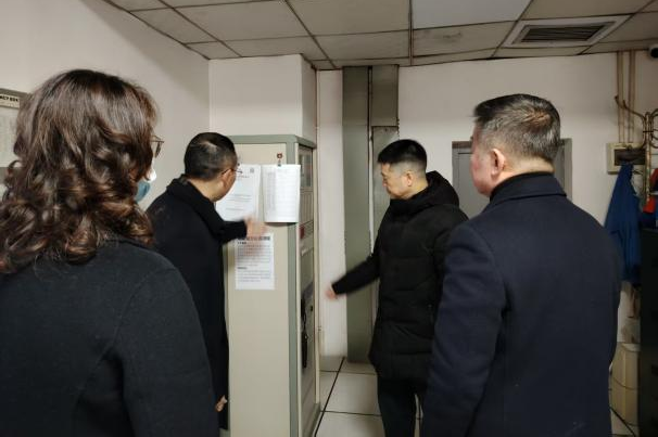 省尊龙凯时集团党委书记、董事长游勇检查督导春节安全生产并看望慰问干部员工
